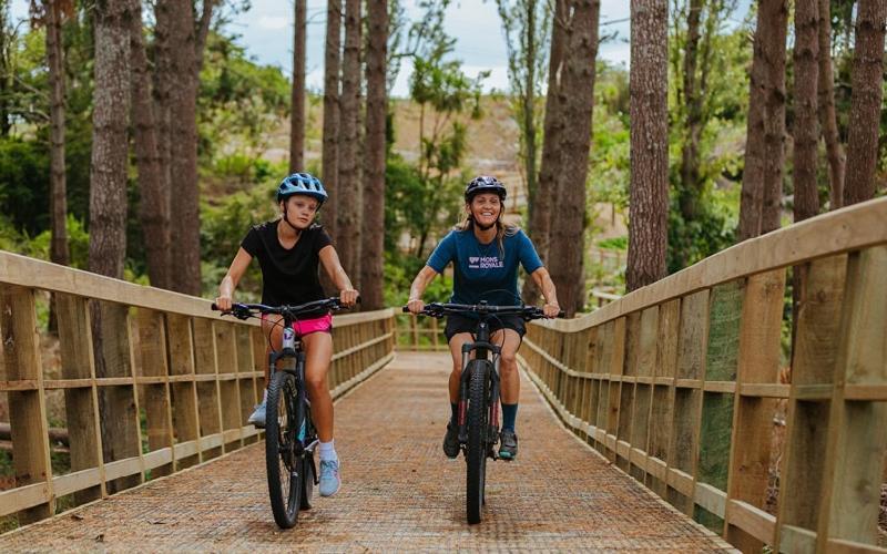 Cambridge Top 10 Holiday Park Exteriör bild